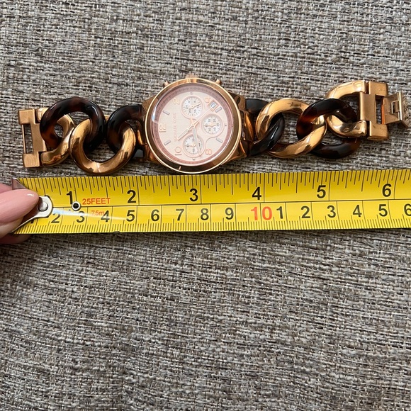MICHAEL KORS MK4269 Two Tone Chain Link Watch Gold Rose Gold Tortoise - Picture 7 of 7
